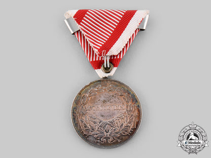 austria,_empire._a_bravery_medal,_i_class_silver_grade_medal_with_second_award_clasp,_karl_i(1917-1918)_ci19_9213
