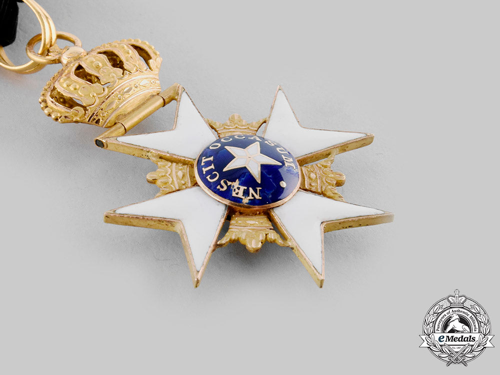 sweden,_kingdom._an_order_of_the_north_star,_i_class_knight_in_gold,_c.1840_ci19_9314_1