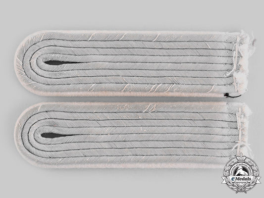 germany,_luftwaffe._a_set_of_infantry_leutnant_shoulder_boards_ci19_9433