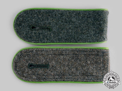 germany,_third_reich._a_set_of_heer_panzergrenadier_em_shoulder_straps_ci19_9465