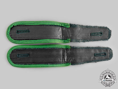 germany,_third_reich._a_set_of_heer_panzergrenadier_em_shoulder_straps_ci19_9467
