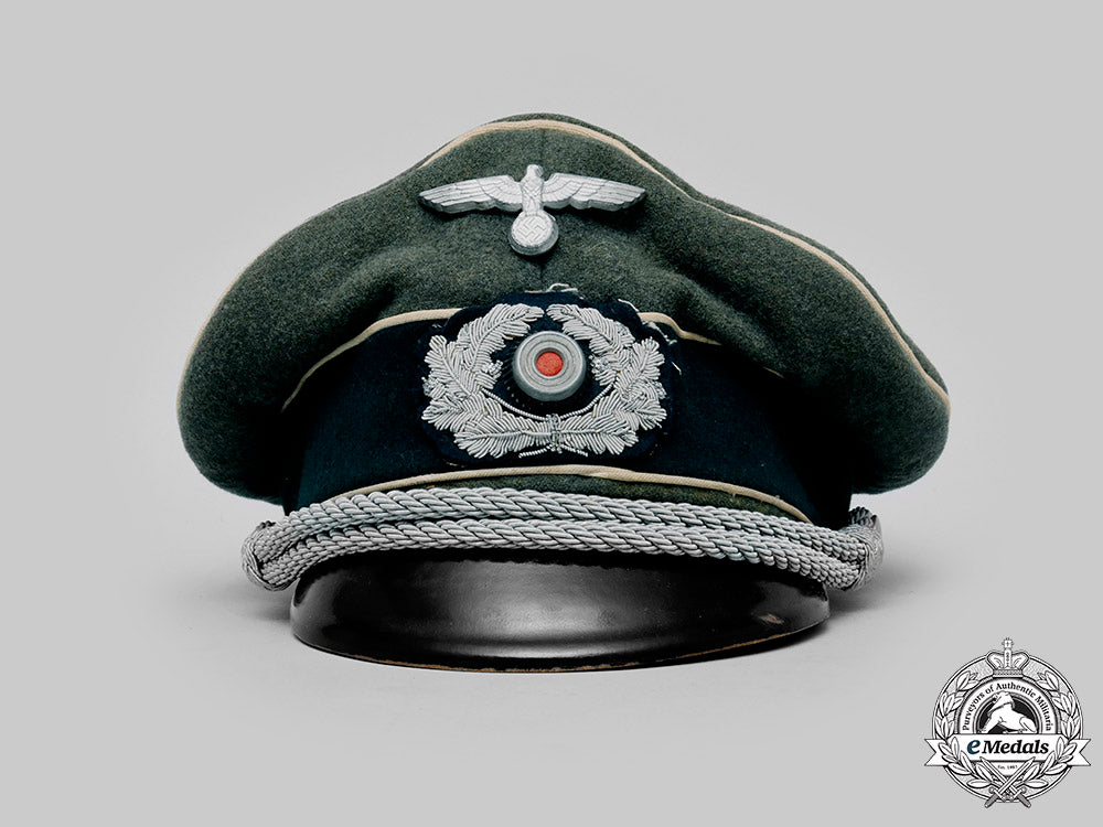 germany,_heer._an_infantry_officer’s_crusher_visor_cap_ci19_9511