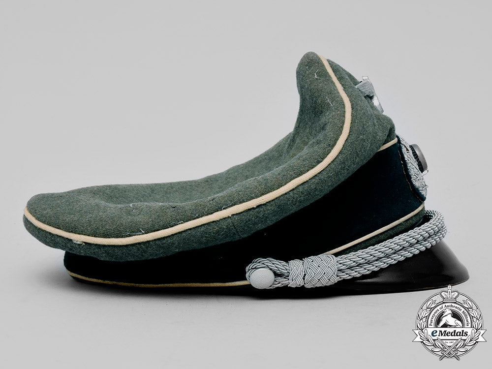 germany,_heer._an_infantry_officer’s_crusher_visor_cap_ci19_9512