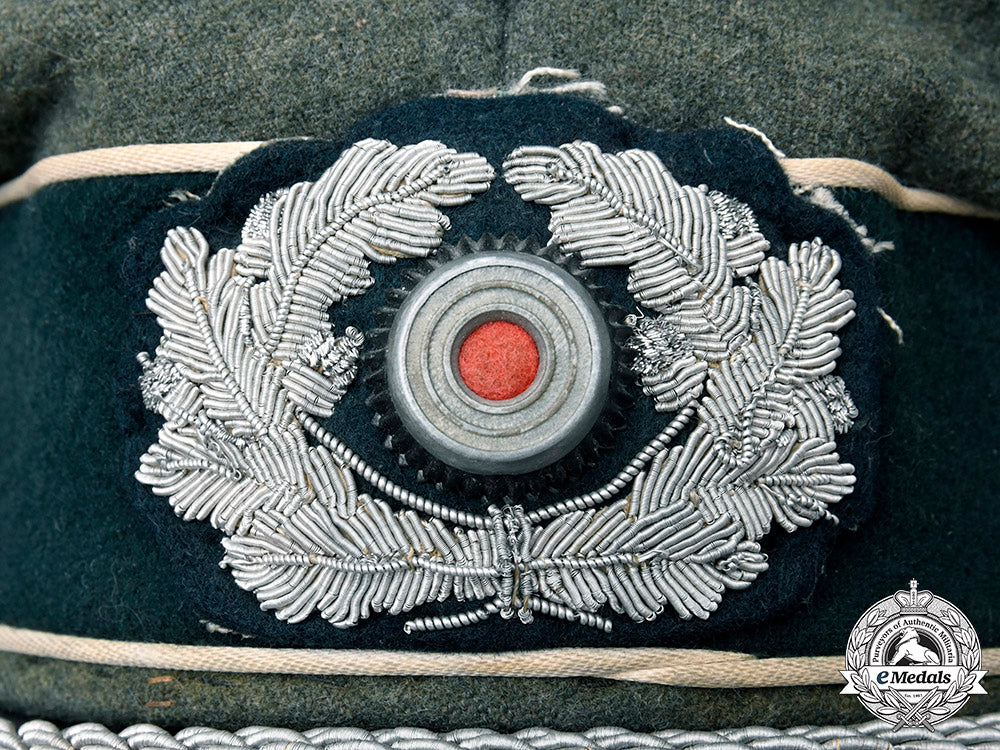 germany,_heer._an_infantry_officer’s_crusher_visor_cap_ci19_9516
