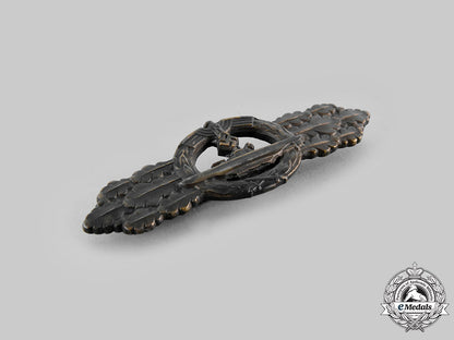 germany,_kriegsmarine._a_u-_boat_clasp,_bronze_grade,_by_schwerin_ci19_9686