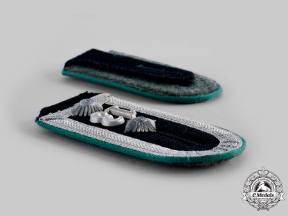 germany,_heer._a_set_of_jäger_oberfeldwebel_shoulder_straps_ci19_9720
