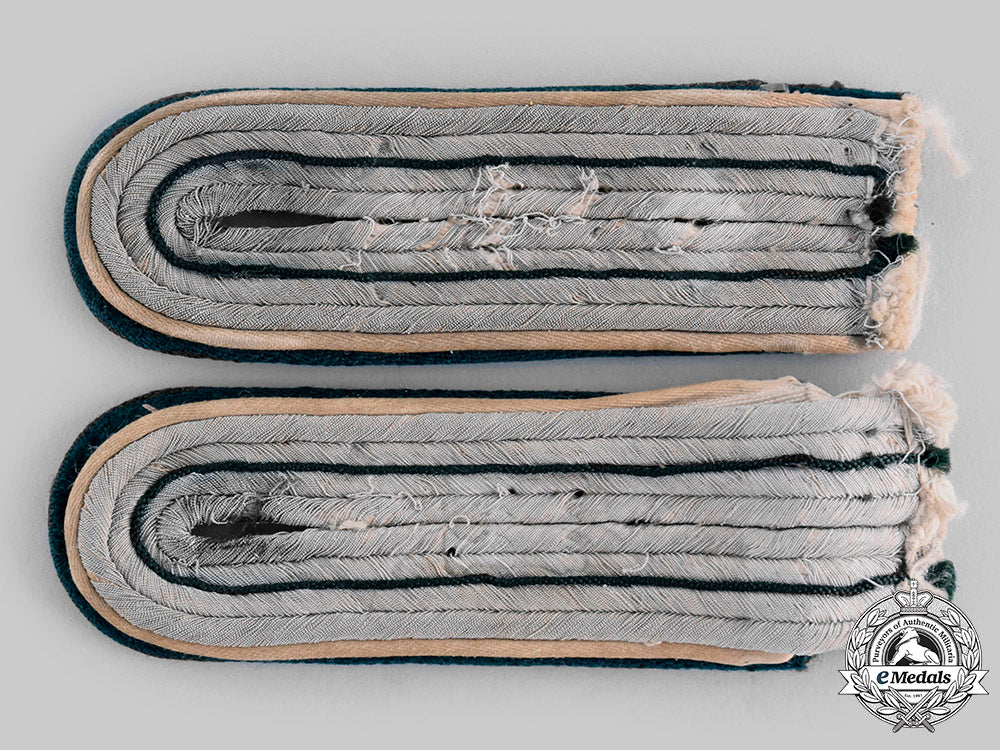 germany,_wehrmacht._a_set_of_military_administration_officer’s_shoulder_boards_ci19_9751