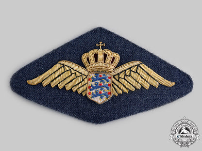 denmark,_kingdom._a_royal_danish_air_force_pilot_badge_blazer_patch_ci19_9831
