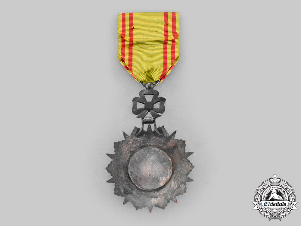 tunisia,_french_protectorate._an_order_of_glory,_v_class,_by_arthus-_bertrand,_c.1950_ci19_9941_1_1