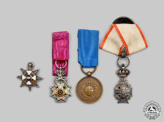 belgium,_denmark,_italy._a_lot_of_four_miniature_awards_cic2021__mnc6593