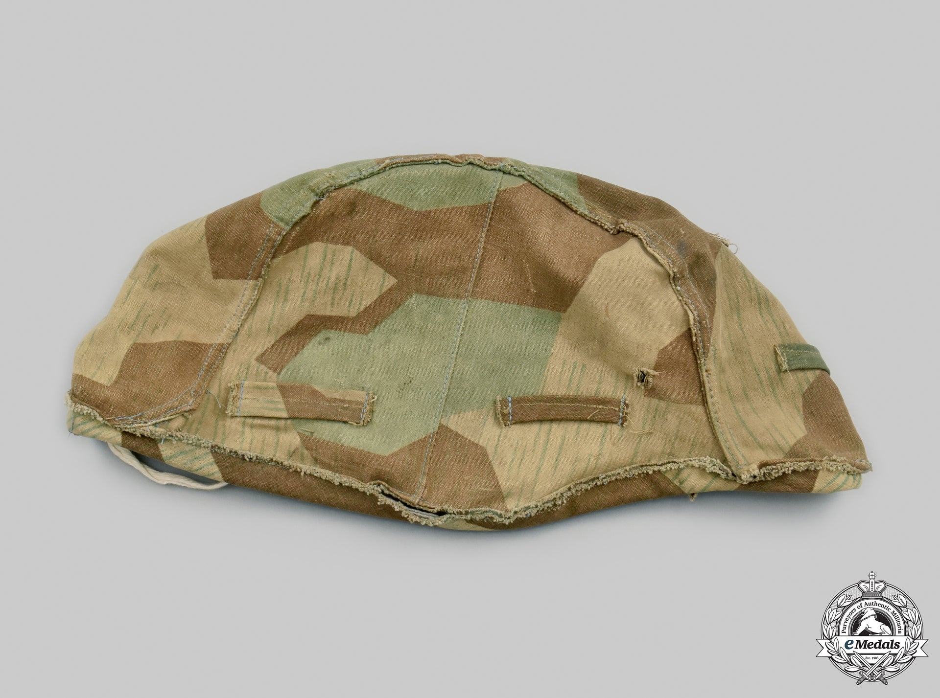 germany,_heer._a_splinter_pattern_reversible_camouflage_helmet_cover_cic2021__mnc6977
