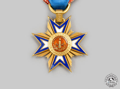 united_states._a_military_order_of_the_loyal_legion_of_the_united_states_membership_badge_in_gold,_c.1900_cic2021__mnc7051_1_1