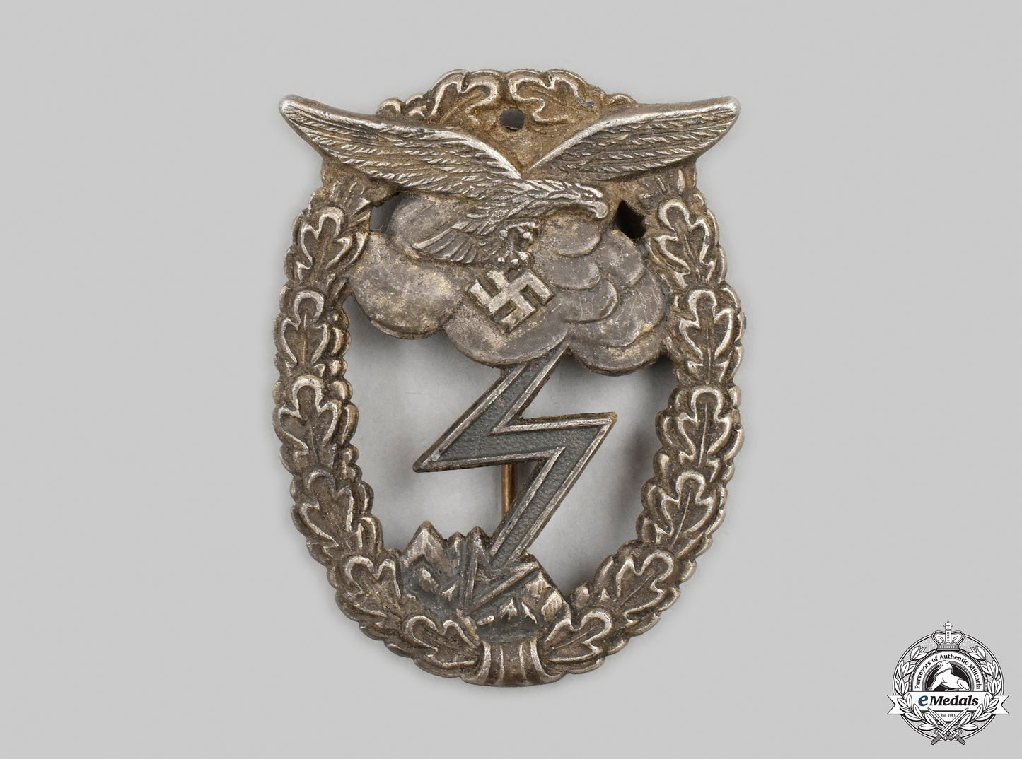germany,_luftwaffe._a_ground_assault_badge_with_award_document,_to_obergefreiter_friedrich_almendinger_cic2021__mnc9690