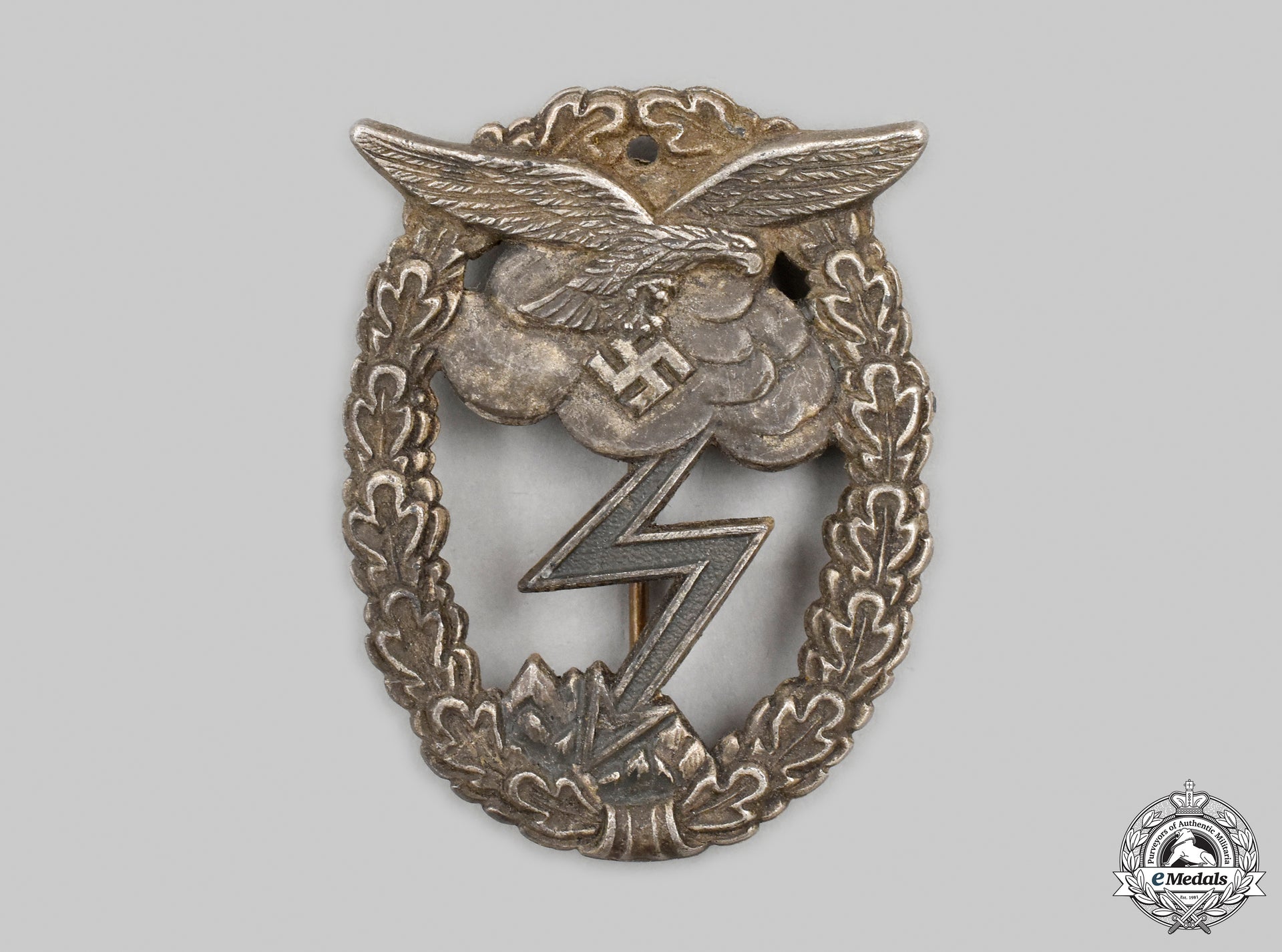 germany,_luftwaffe._a_ground_assault_badge_with_award_document,_to_obergefreiter_friedrich_almendinger_cic2021__mnc9690