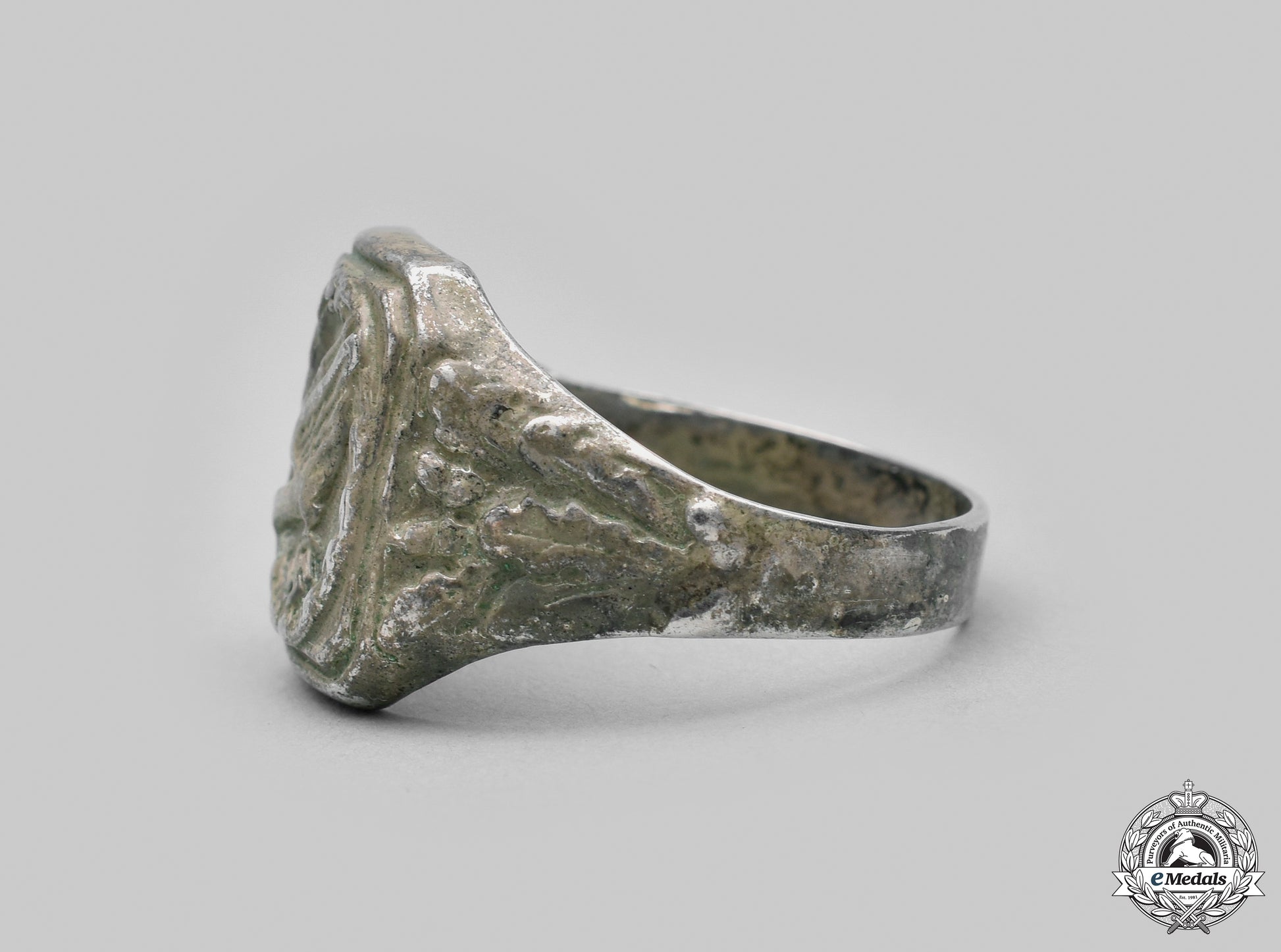 germany,_luftwaffe._a_fallschirmjäger_commemorative_ring_cic_2021_122_mnc9605_1_2_1