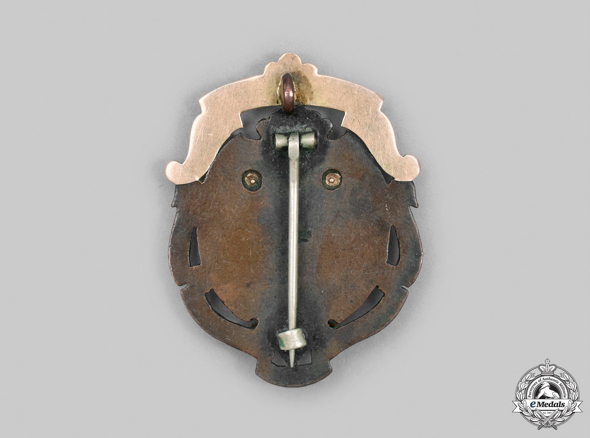 united_kingdom._a_huckster's3_rd_company,2_nd_regiment_wellington_rifles_badge,_c.1910_cic_2021_193_mnc9816_1_1_1_1_1_1_1