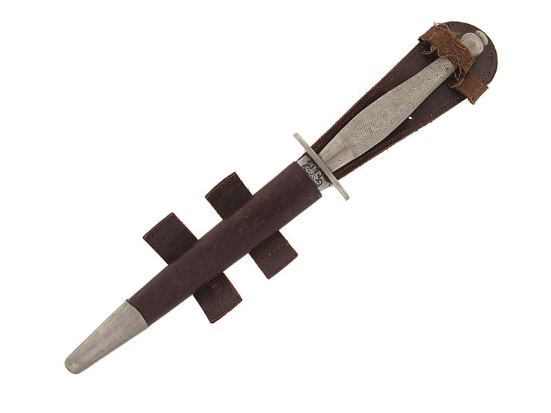 wwii_rcaf_fairbairn-_sykes_fighting_knife-_w.o._mckinnon_cm720a