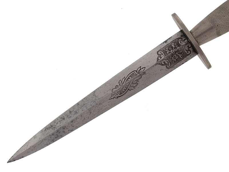 wwii_rcaf_fairbairn-_sykes_fighting_knife-_w.o._mckinnon_cm720e
