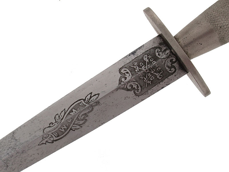 wwii_rcaf_fairbairn-_sykes_fighting_knife-_w.o._mckinnon_cm720f
