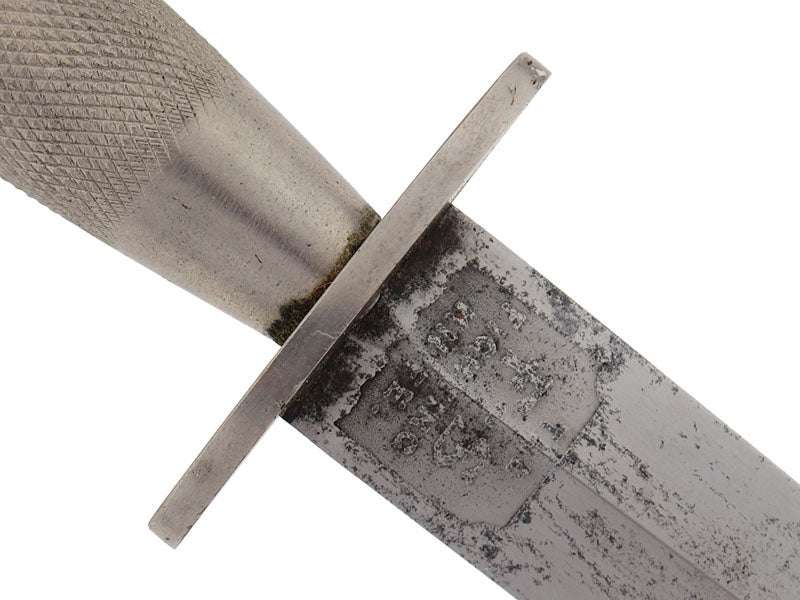 wwii_rcaf_fairbairn-_sykes_fighting_knife-_w.o._mckinnon_cm720i