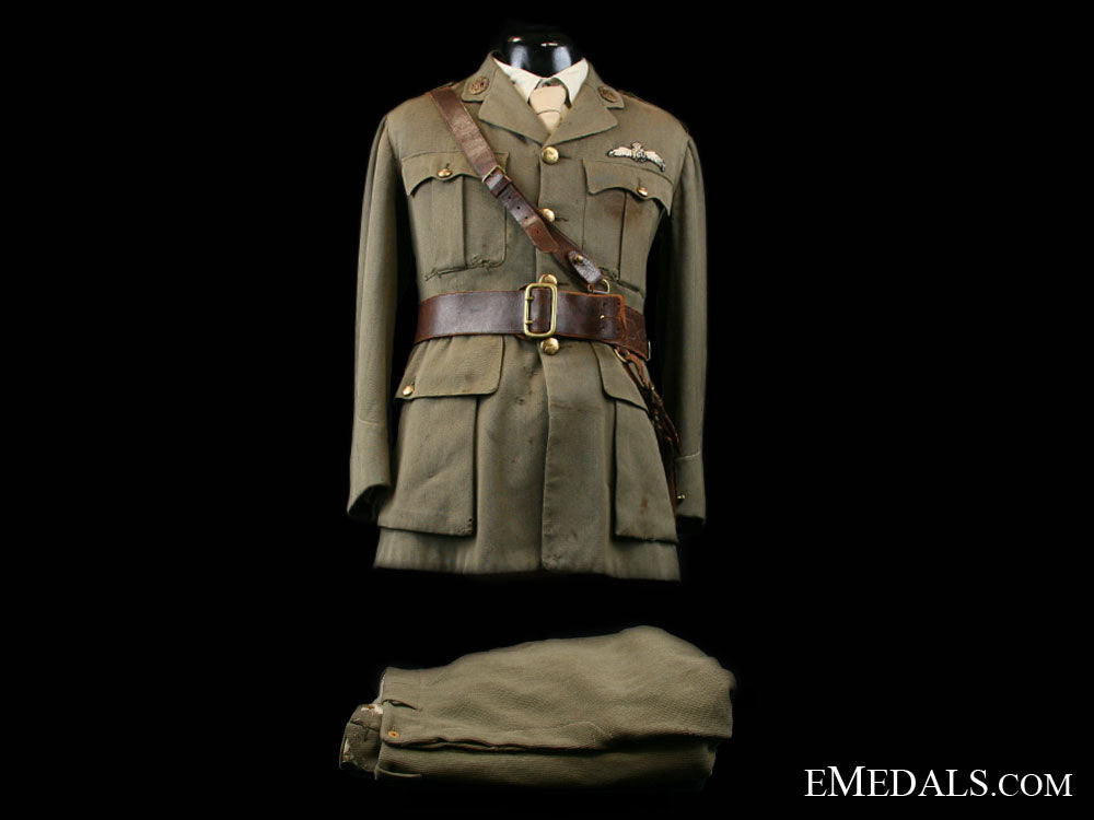 royal_flying_corps_uniform_to_canadian_fighter_ace_lt._john_henry_smith_cm728