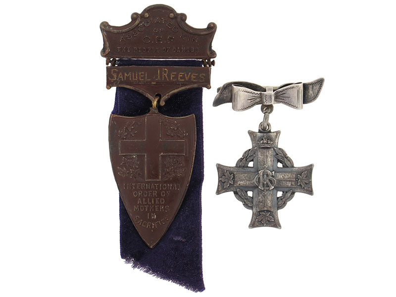 memorial_cross&_mothers_in_sacrifice_medal-_lt.reeves_m.c._com770a