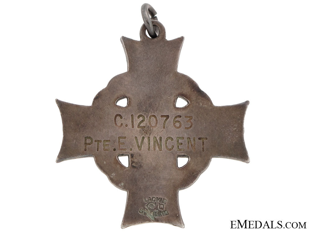 memorial_cross_to_pte.vincent,_les_fusiliers_mont-_royal_com815b