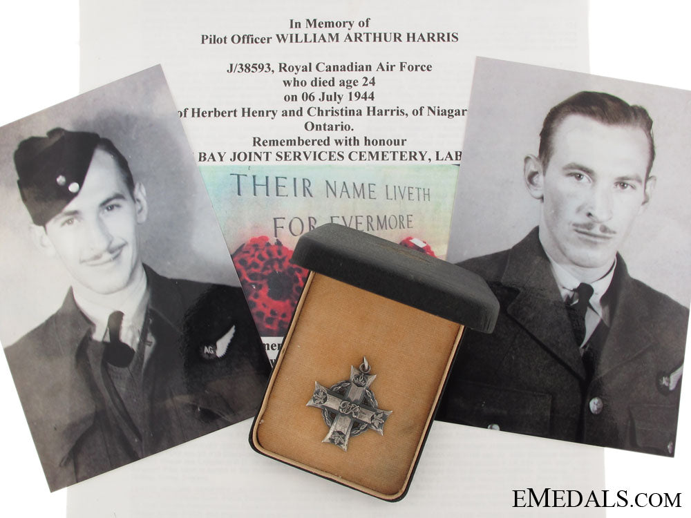 the_memorial_cross_of_pilot_officer_herbert_harris_com822