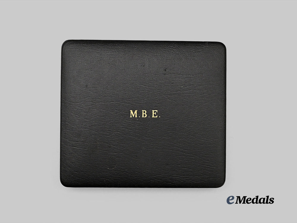 united_kingdom._an_order_of_the_british_empire,_member’s_badge_for_ladies,_c.1950_e_medals__g_b8310_2