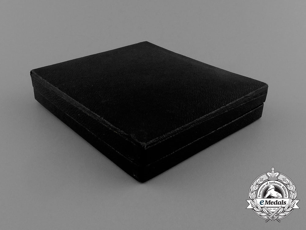 a_mint_iron_cross1939_second_class_in_its_original_ldo_case_of_issue_d_0009_3