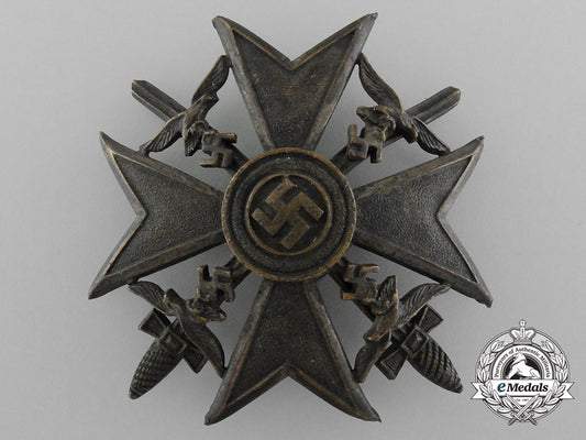 a_spanish_cross_in_bronze_with_swords_d_0018_1