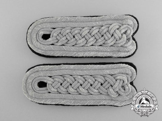 germany._a_set_of_unusual&_unidentifiable_shoulder_boards_d_0070_1