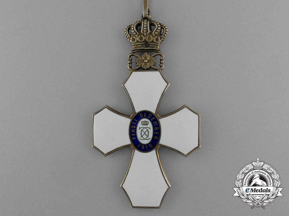 an_icelandic_order_of_the_falcon;_commander_d_0083_1_2