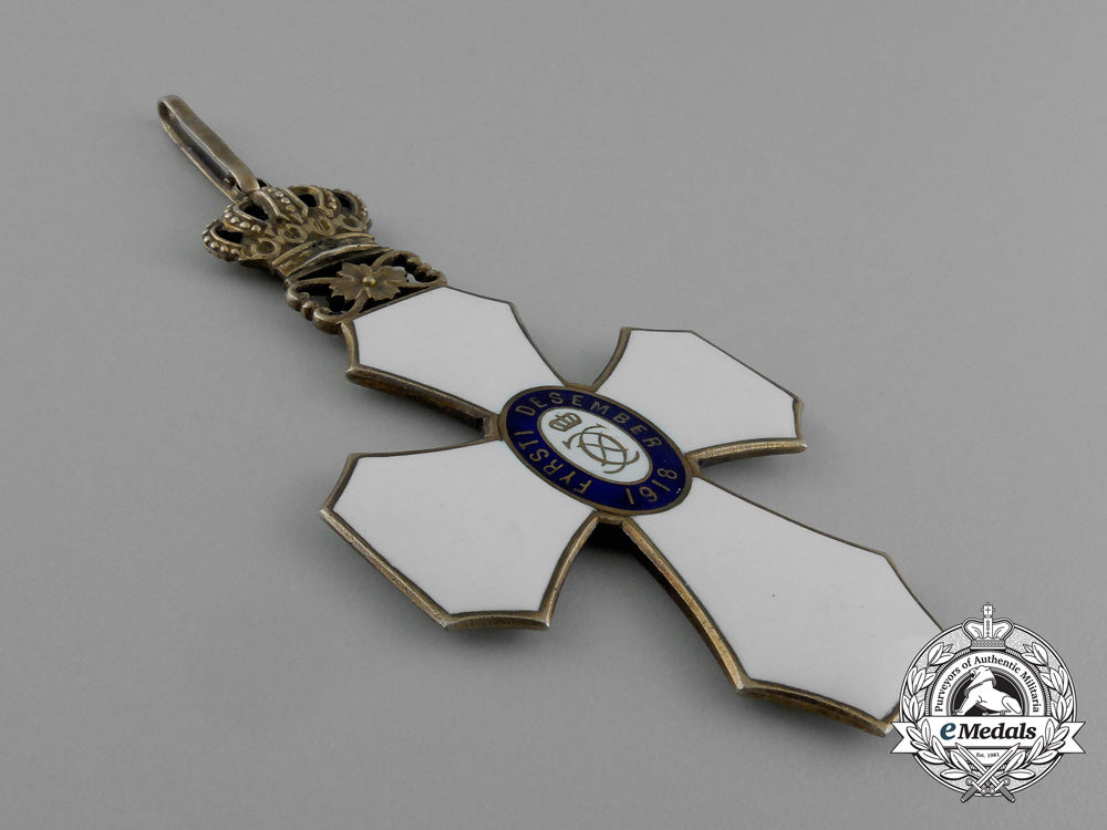 an_icelandic_order_of_the_falcon;_commander_d_0085_1_2