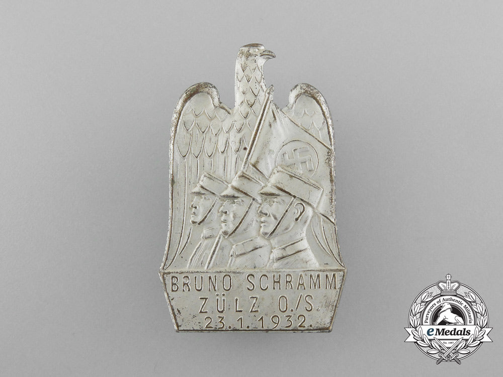 a1932_sa_martyr_bruno_schramm_remembrance_badge_d_0114_1