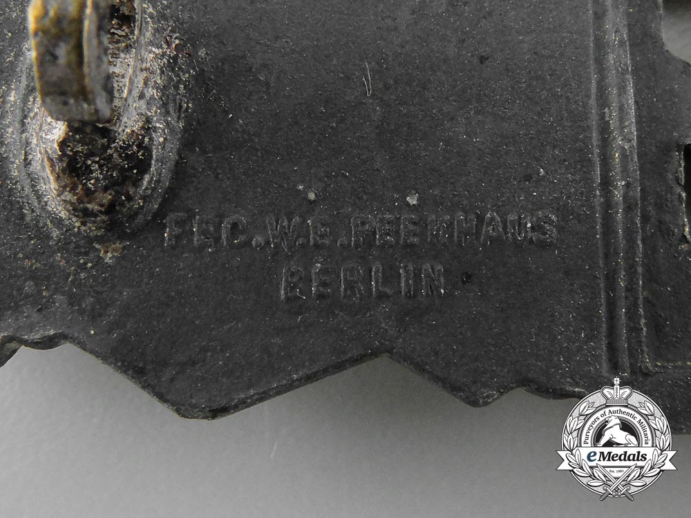 germany,_heer._a_close_combat_clasp,_silver_grade,_by_friedrich_linden,_lüdenscheid_d_0115_3
