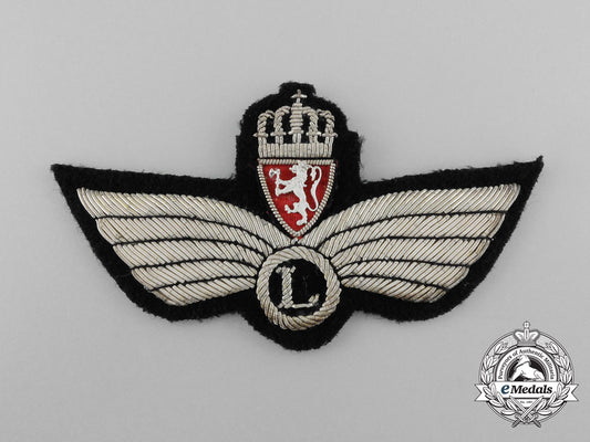 a_royal_norwegian_air_force(_rnaf)(_l)_cap_badge_d_0136_1