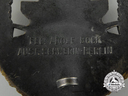 a_kriegsmarine_high_seas_fleet_badge_by_schwerin,_berlin_with_case_d_0185