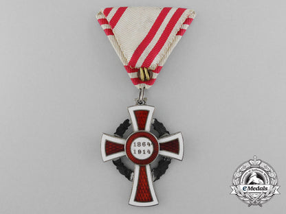 an_austrian_red_cross_honour_decoration_in_case_d_0208_1
