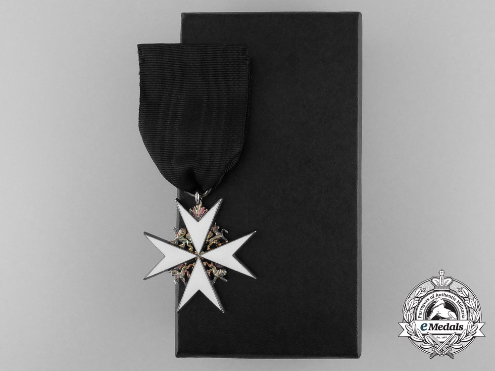 an_order_of_st._john;_officer_breast_badge_with_case_d_0275_1