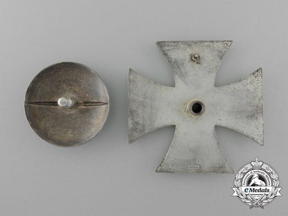 an_iron_cross1939_first_class;_screwback_version_by_schauerte&_hohfeld_d_0392_1