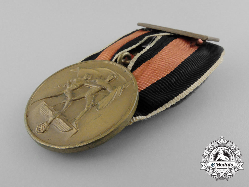 a_commemorative_sudetenland_medal_with_prague_bar_d_0497_1