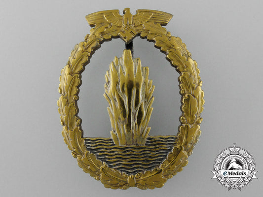 a_fine_quality_early_war_kriegsmarine_minesweeper_war_badge_d_0506_1