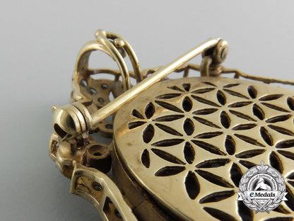 an_exquisite_king_hussein_of_jordan_presentation_badge_in_gold&_diamonds_d_0609