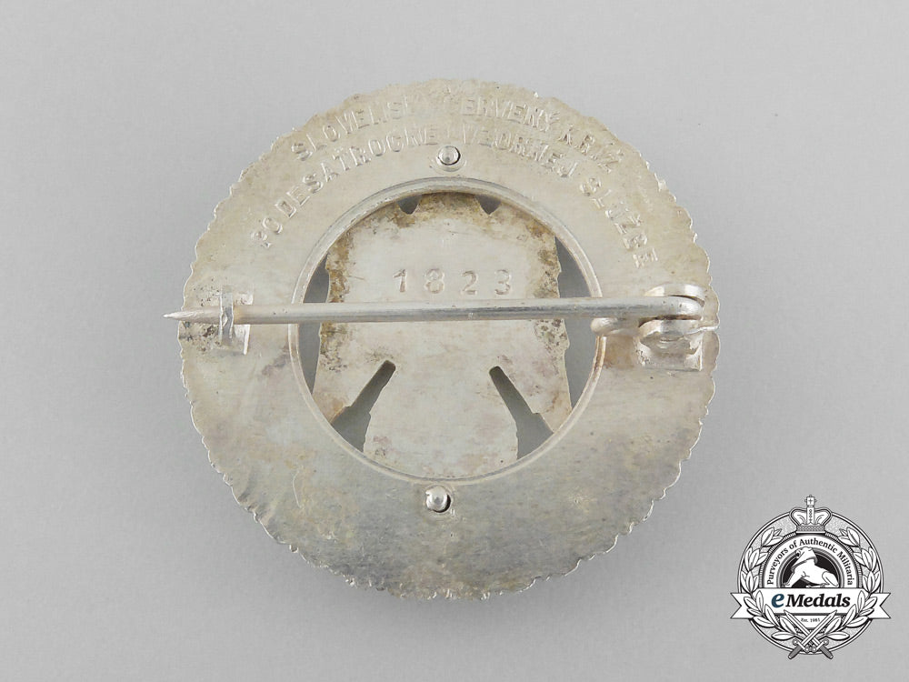 a_slovakian_red_cross_ten_years'_exemplary_service_badge_d_0617