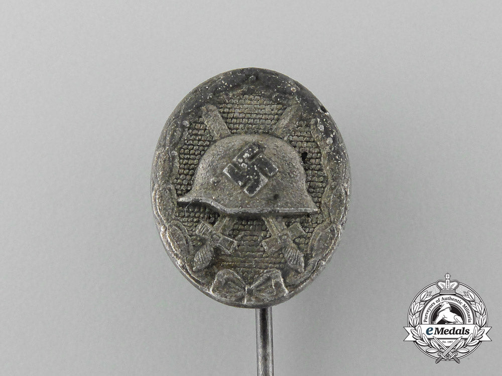 a_miniature_wound_badge;_silver_grade_stickpin_d_0684_1