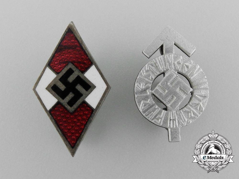 two_hj_badges&_awards_d_0689