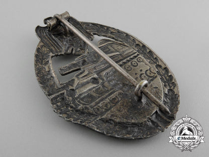 a_silver_grade_tank_assault_badge_d_0689_1