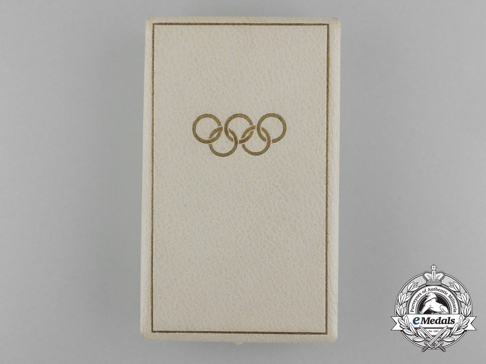 an_absolutely_mint1936_berlin_olympic_games_commemorative_medal_in_its_original_case_of_issue_d_0765_1