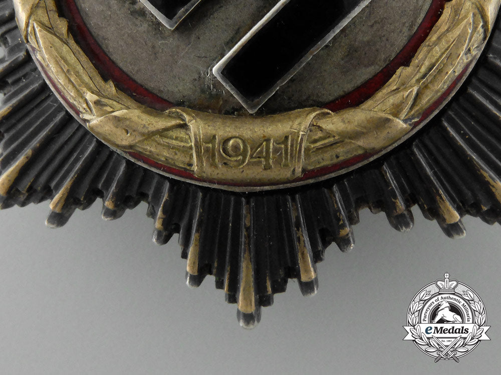 a_fine_quality_german_cross_in_gold_by_deschler_d_0922_1